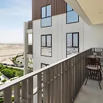 Luxurious Apartment, Dubai Creek Harbour - By Dustay