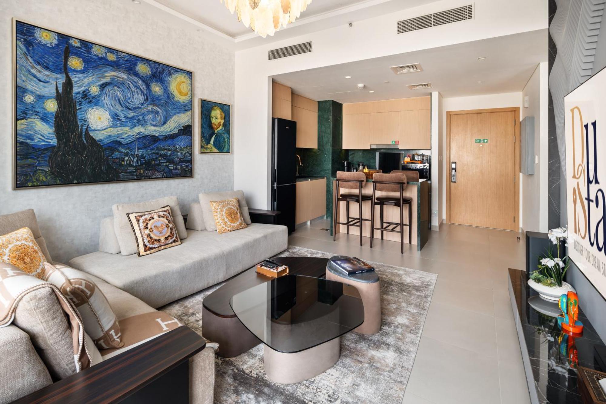Luxurious Apartment, Creek Harbour - By Dustay *